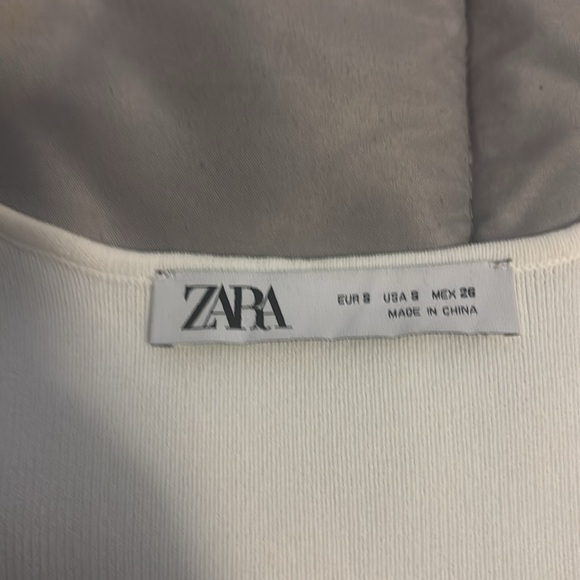 tank white zara shirt with small stain (shown in slide #2) and beaded at the top - Picture 4 of 6